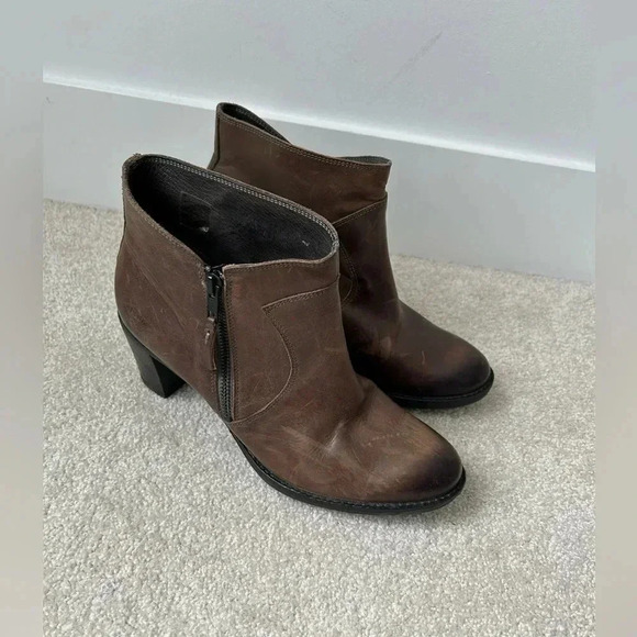 Palladium PLDM Womens Size 39 US Heeled Booties Boots Brown Leather - Picture 1 of 13